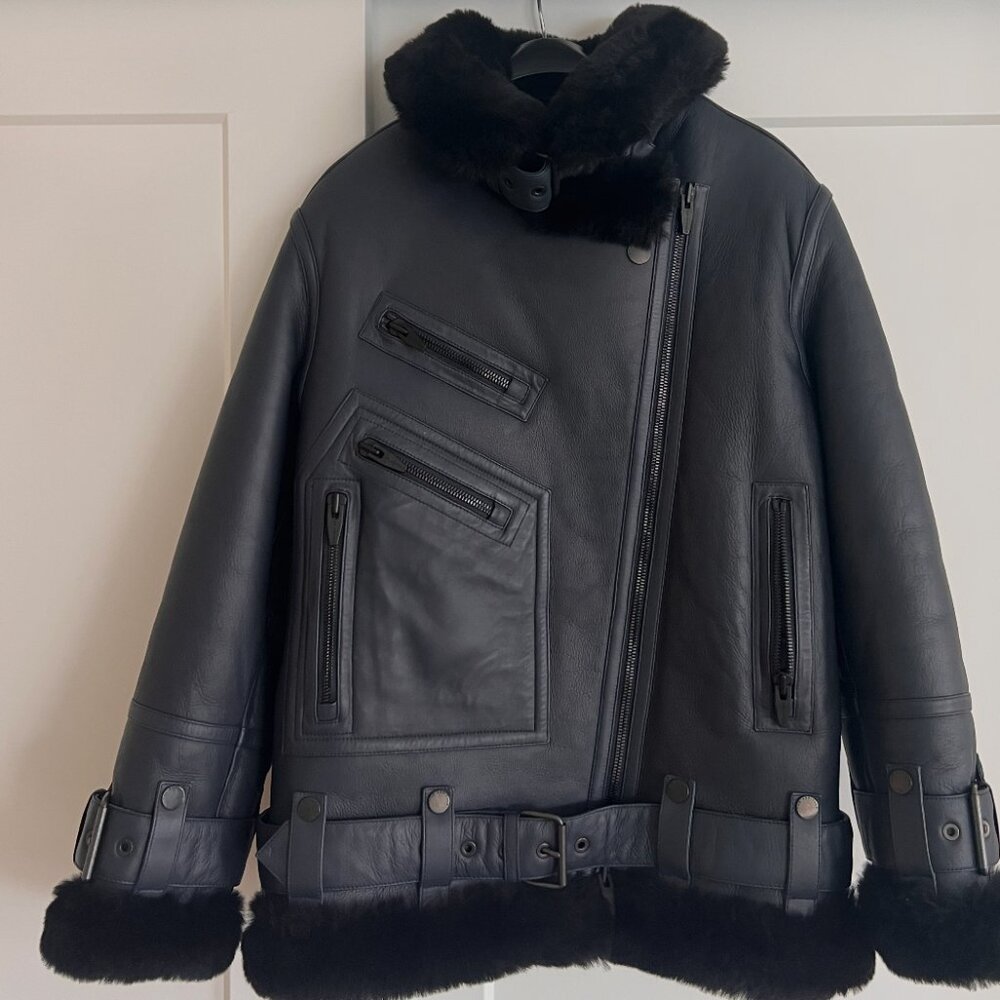 MØYA V - The Arrivals